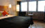 Copyright: Lisa Schroder, 0739121621 Superior room